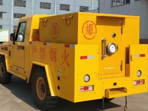 岐山凯龙爆破器材运输车：保障爆破任务的安全运行
